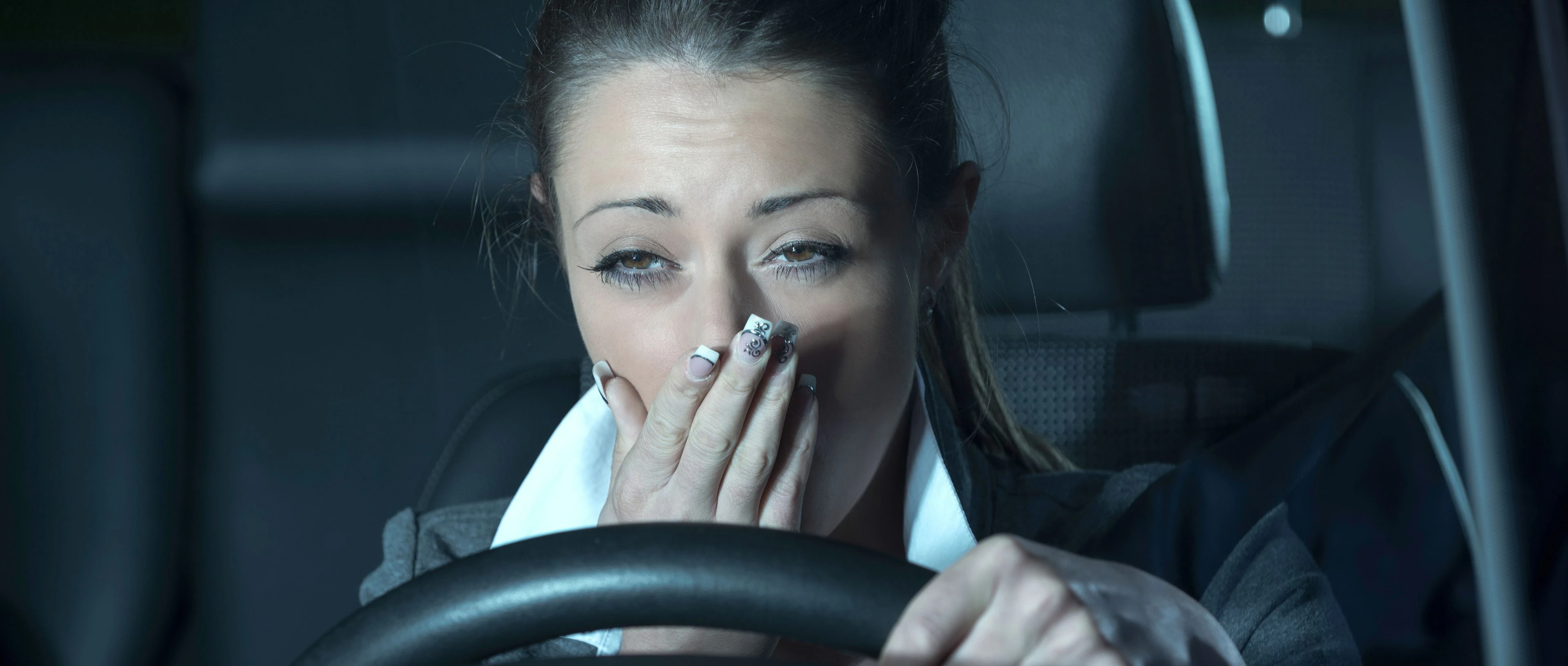 personne qui baille au volant