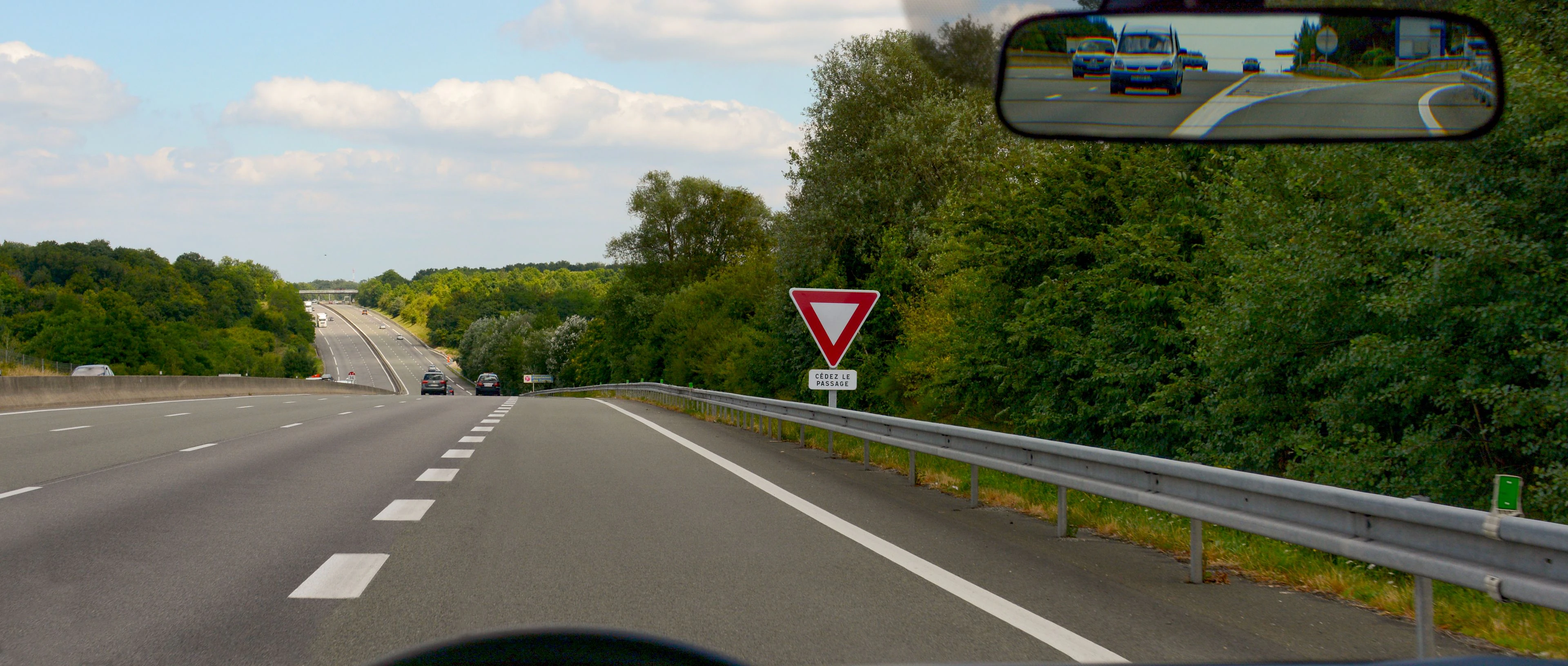 Voie d'entrecroisement entrée sur autoroute