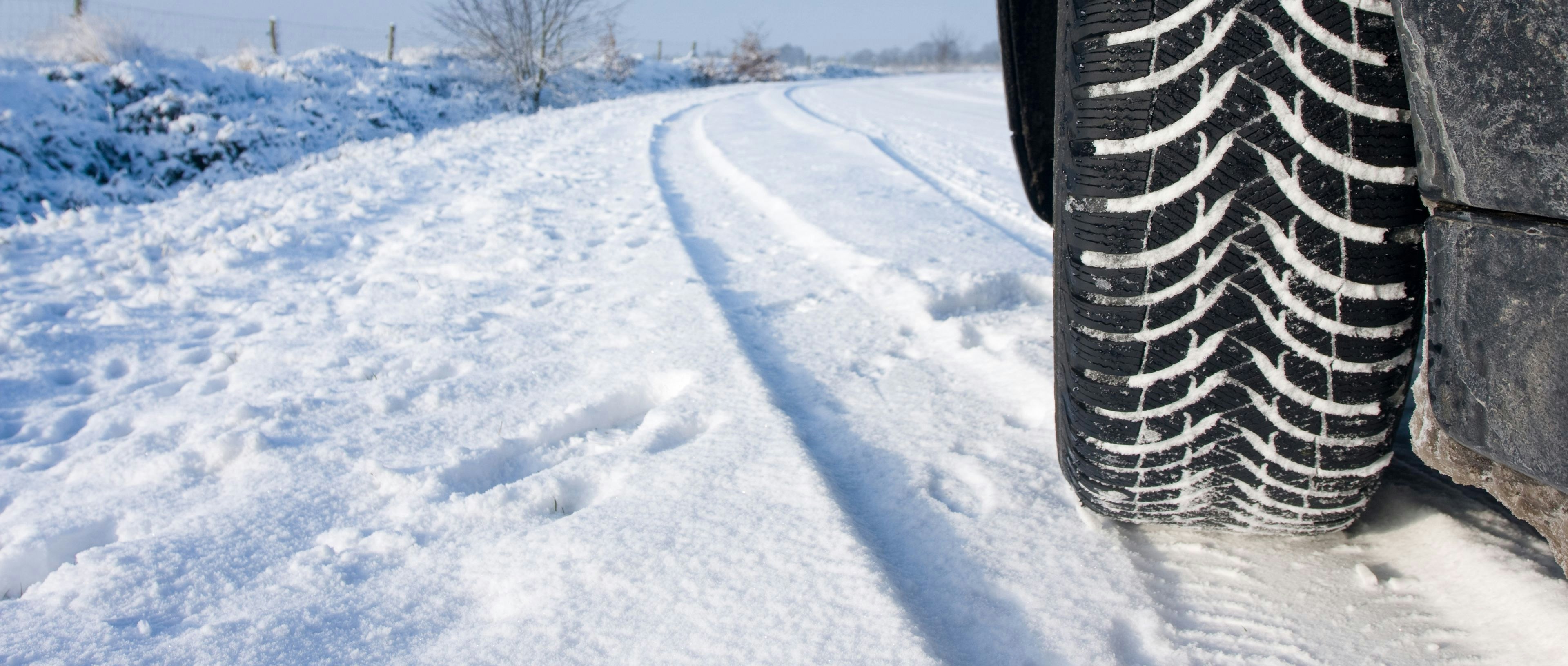 Neige, verglas: huit conseils pour prendre sa voiture dans des conditions  hivernales - Le Soir