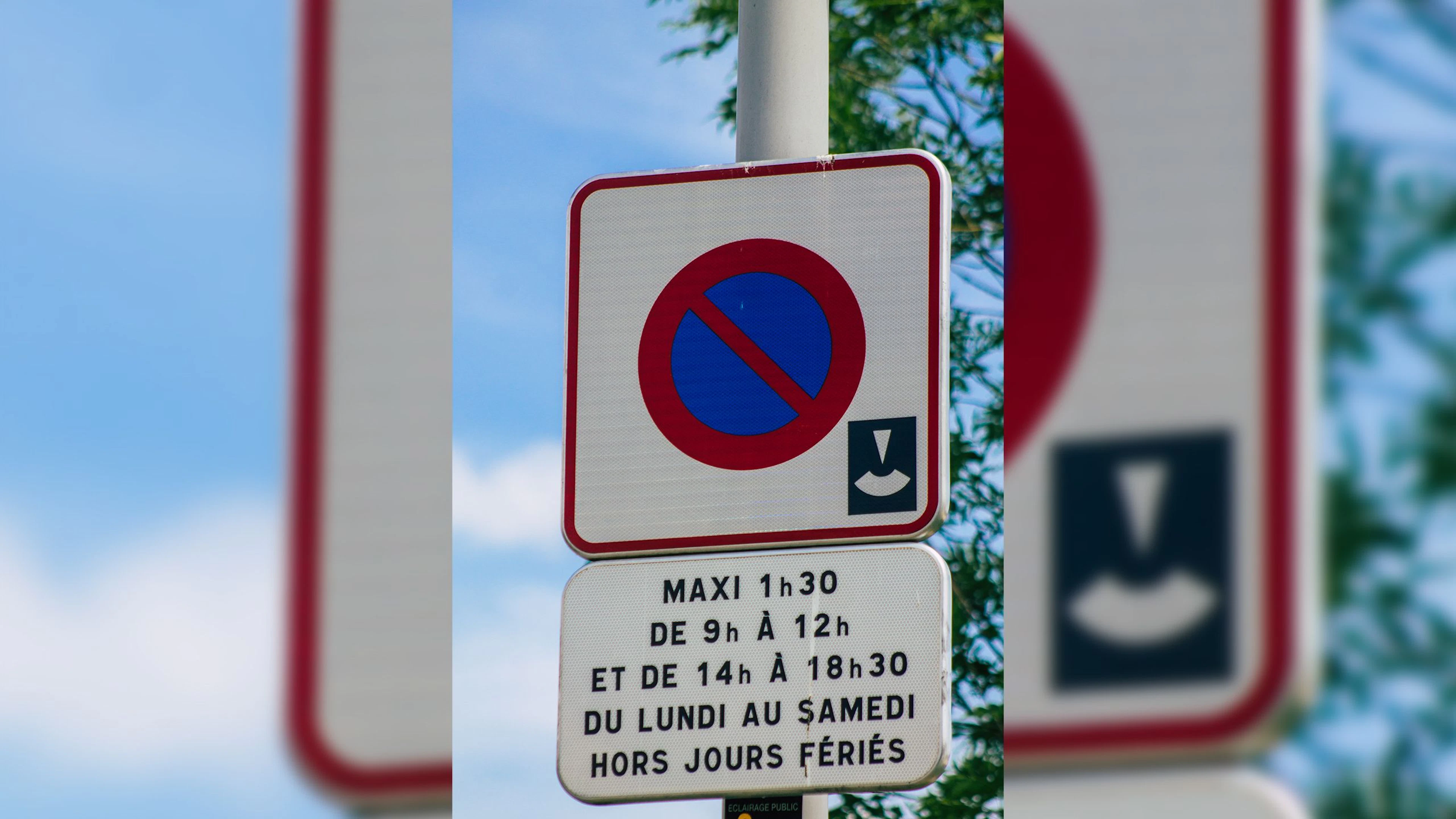 Panneau de stationnement réglementé par disque