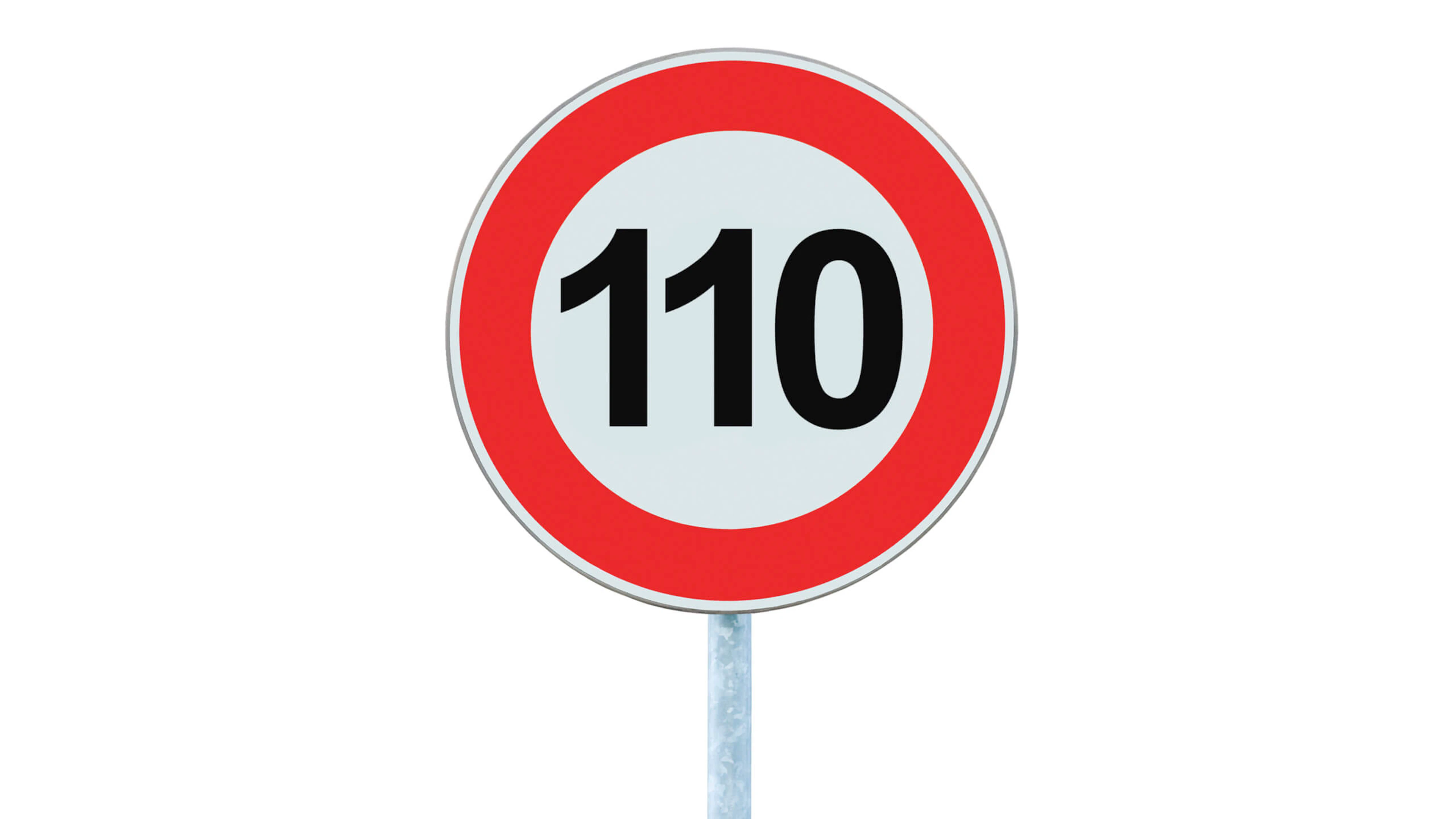 Panneau de limitation de vitesse à 110 km/h