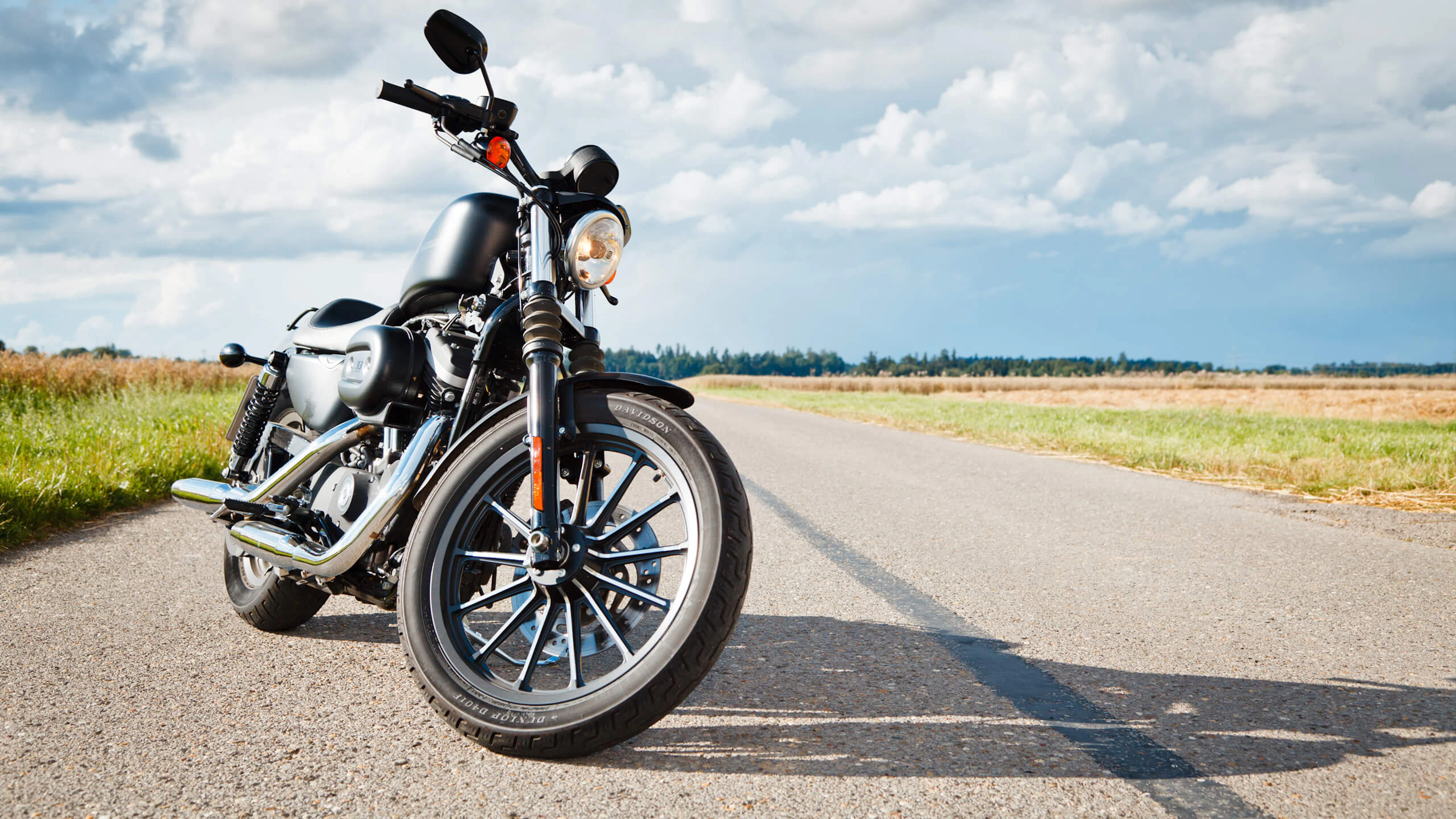 Moto sur la route