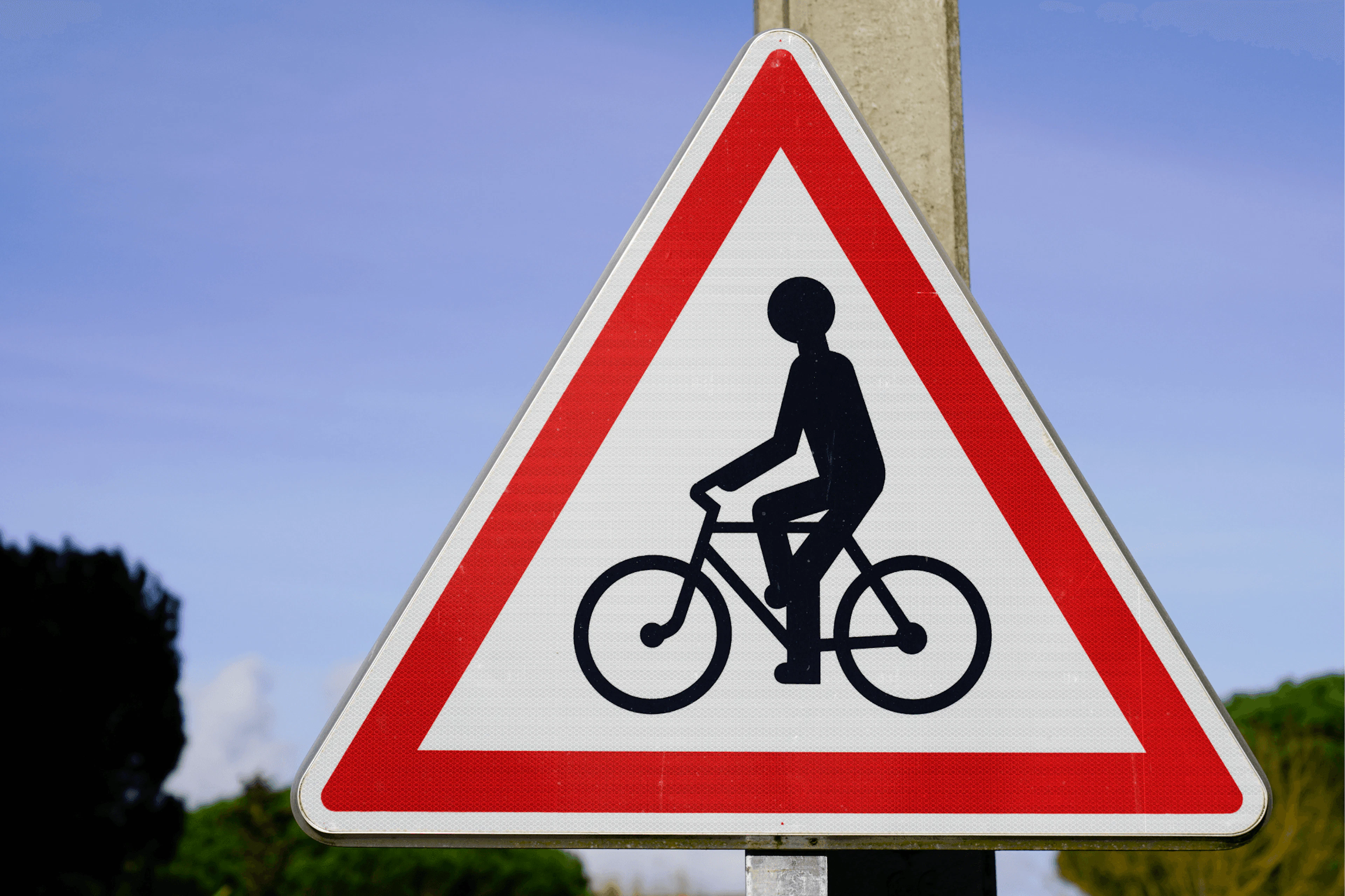 Panneau de signalisation de débouché de cyclistes